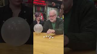 What’s causing this phenomenon? #Science #STEM #Experiments #ScienceReels  #PhysicsFun #Mathputics