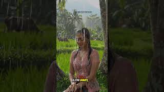 Rainy Moments with a Beautiful Woman in Rice Fields 🌿🌧️ #shorts #rainyvibe #cinematic