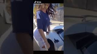 【エロTikTok】おっぱい丸見え！