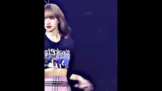 she 😎 is the hottest ok ! 💃🥵🔥#Lalisa #BPreels