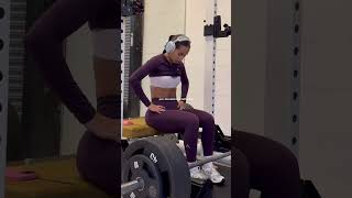 フィットネスのモチベーション🤍は私に集中しています。#fitspo #gyminspo #fitnessjourney