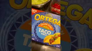 Unos tacos gringos?! 🌮🌮🌮 #cincoconweee #tacotuesday #tacos #mexico🇲🇽 #cincodemayo