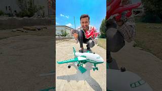 Remote control airplane vs big jumbo airplane unboxing
