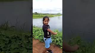 Don't u like me paathu ?? #paathu #thallumaala #thallumalamovie #thallumaalasong #thallumaalacontest