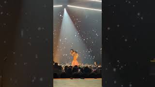 #katyperry forgets #Electric (by #pokemon) at #thelifetimestour