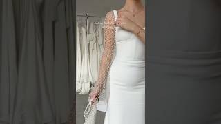Timeless Pearl Sleeves: A Modern Twist on the Classic Wedding Dress