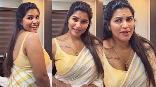 ゴージャスな黄色のチェック柄コットンサリーとお揃いのブラウス | 南インドの伝統的なエレガントなスタイル