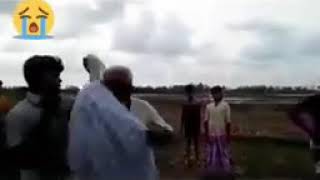 চোখের পানি ধরে রাখতে পারলামনা কক্সবাজারের চকরিয়ায় বাবা তুল্য মানুষের সাথে এমন বর্বর নির্যাতন করলো ম