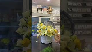 Making bouquet at money