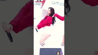 nancy v bts viral short #blackpink #kpop #blink #shortsvideo #trendingshorts #rose #youtubeshorts