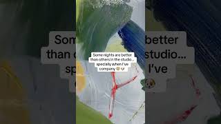 気晴らし？それともインスピレーション？ #artistlife #studiolife #studiodog #kidsandart #oilpainter #belfast