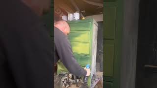 #grungygreen #chalkpaint #anniesloan #paintedfurniture #beforeandafter #chippypaint