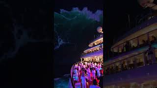 Ships❌ 🌊✅ #cruiseship #storm  #bigwaves  #marinerescue  #reallifeevents