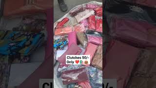sabse sasti market 😱💸 #viral #market #famousmarket #azadmarketdelhi #shorts #ytshorts #clutch #trand