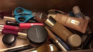 KonMarie Organizing my makeup drawer