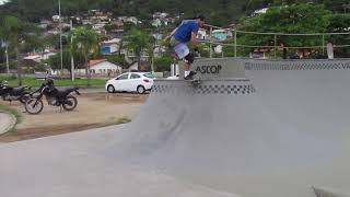 Coxxxxteira Holliday