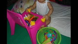 Cara melatih bayi duduk tegak
