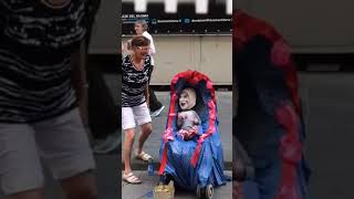 This is the comedy scenes 🤣🤣