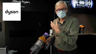 ジェームズ ダイソンがレーザー技術を搭載した新しいダイソン掃除機を発売。