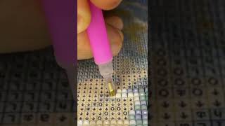 #satisfying #diamondpaintingasmr #asmrcommunity #craftasmr #oddlysatisfying #shorts