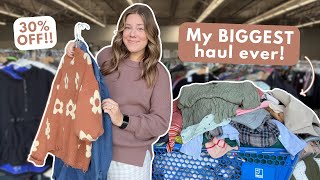 My cart has NEVER been this full!! | Thrift With Me | Thrift Haul Try On | Goodwill Thrift Haul