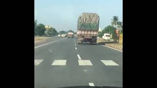 Live truck accident caught on camera | Tricky Trucks