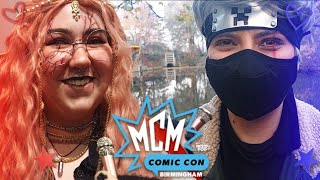 Interviewing cosplayers at Birmingham MCM with a Mini Microphone #cosplay