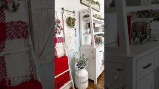 Christmas Inspiration #farmhouseinspired #christmas #christmasdecorations #farmhouse