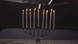 One hour Menorah Video!
