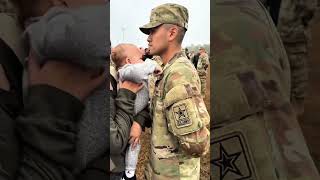 Best Army Tap Outs 😭 #reunion #surprise #army #usa