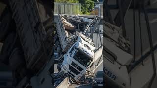 . 🛑 World's Strangest Traffic Moments - Incredible Footage #aivideo