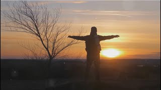 Mindfulness and Emotional Resilience: Navigating Life | Minute of Mindfulness