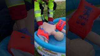 First Aid on a Drowning Child 🛟🚑 #ambulance #paramedic #emergency #firstaid #helpingsavelives