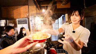 Lovely Girl ,23-year-old working-nurse, speed cooks Fried Rice & “Exquisite Ramen”