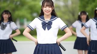 【AI生成】屋外ステージで歌うアイドルグループ②