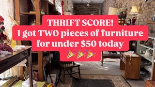 THRIFT SCORE! 🙌🏻 Two pieces of furniture for under $50!