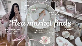 I Found the PRETTIEST Vintage Pieces at the Flea Market! 🎀