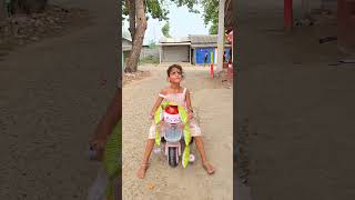 Meri Didi Ko Marti Hai Abhi Bstti Hu 🤣 #shorts #funnyshorts #tiktokvideo