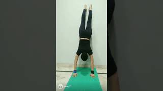 HANDSTAND PRACTISE WITH WALL✨