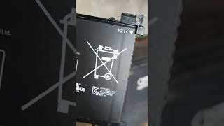 Throw away battery 🗑️😂 #shorts #funny #video