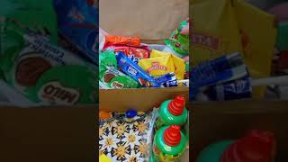 El mejor DIY last minute gift es una caja de dulces! Build your own gift boxes for all the kids wit