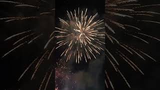 Amazing 😍 crackers bursting in Saudi Enjoy colourful in sky