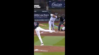 FIVE STRAIGHT FOR NO. 5️⃣ #MunetakaMurakami #homerun #highlights