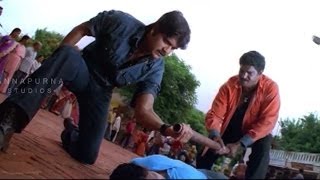 Nagarjana Action Scene || Mass Movie || Narajuna, Jyothika