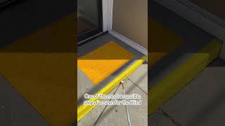 視覚障害者や視覚障碍者のためのアクセス可能な階段の素晴らしい例 #blind #safety