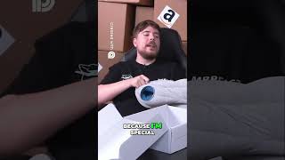Ostrich Pillow The Ultimate Travel Sleep Hack / Mr.Beast