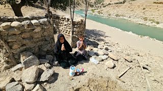 Building a Stone Shelter: A Nomadic Mother and Son’s Fight for Survival Before Autumn Rain