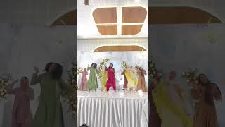 Dilliwali girlfriend #weddingdance #indianweddingdance #keralaweddingdance #girlsdance #girlswedding