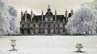 a playlist for a melancholic winter (dark academia)