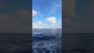 Boat Waves and clouds Hyperlapse